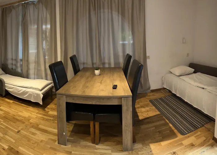 ベッド・アンド・ブレックファスト Goscinne Pocztacaffe グディニャ